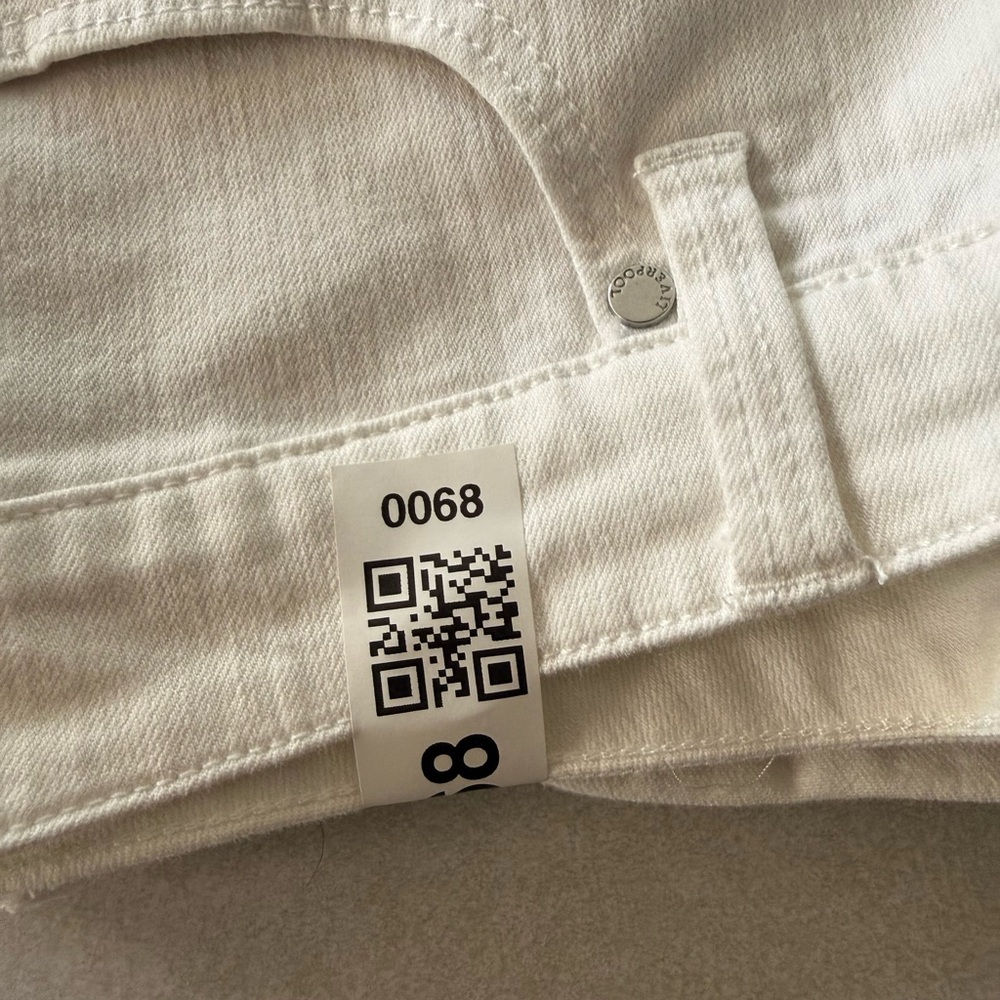 NWT Liverpool White Jean Shorts - Picture 9 of 9